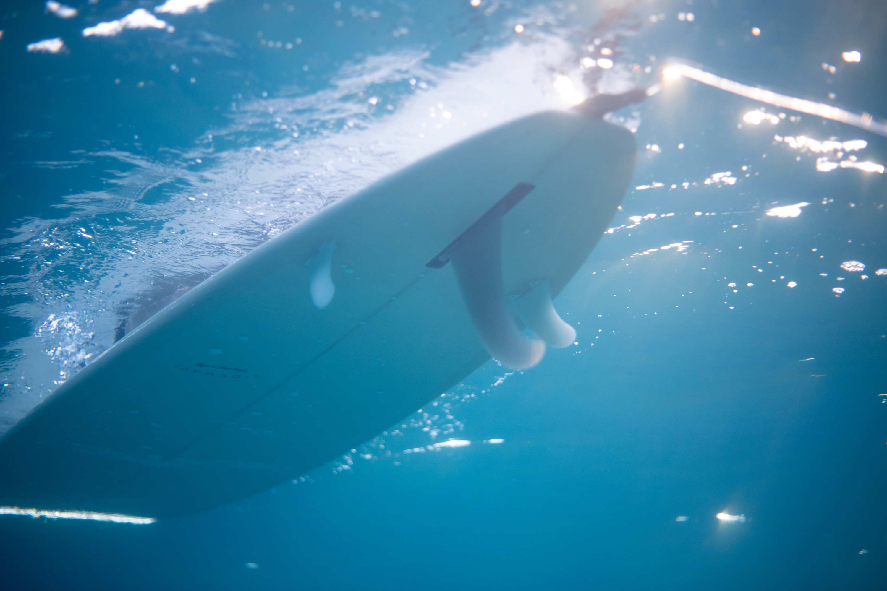 SIDEWAYS 7, 8, 9 INCH FIBREGLASS FIN - Image 3