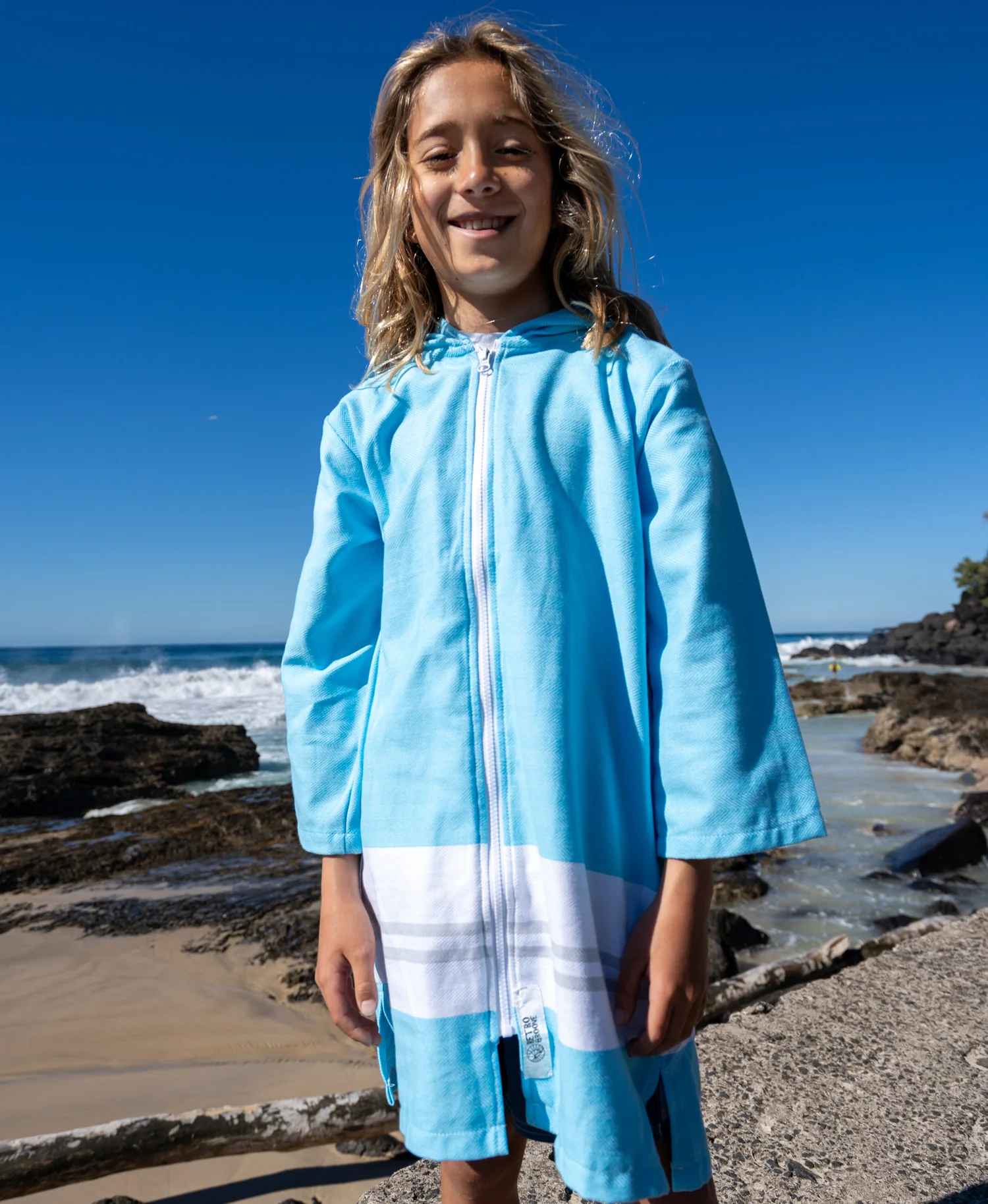 RETRO GROOVE YOUTH TOWEL PONCHO - HOODED TOWEL - Image 6
