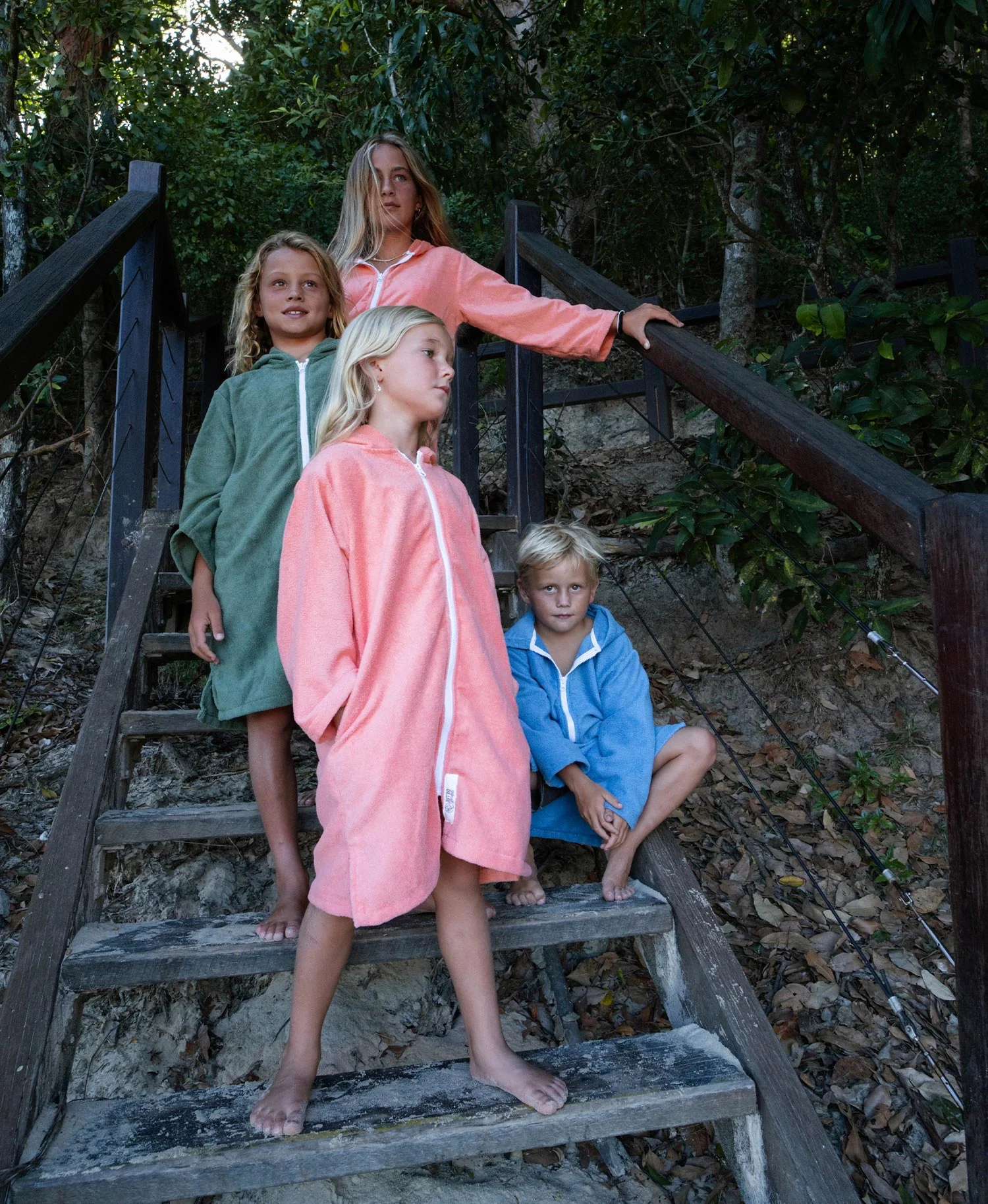 RETRO GROOVE YOUTH ZIP TOWEL PONCHO - Image 5